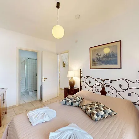 Willa Epidavros Villas, Thymari Garden & Seaview Retreat