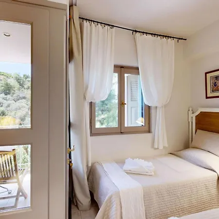 Epidavros Villas, Thymari Garden & Seaview Retreat Willa *